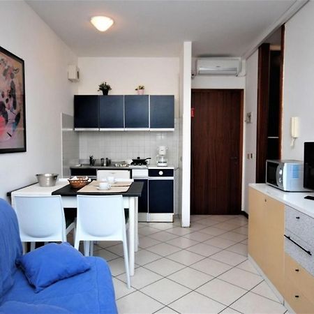 Apartamento Residenza Rubin Lignano Sabbiadoro Exterior foto