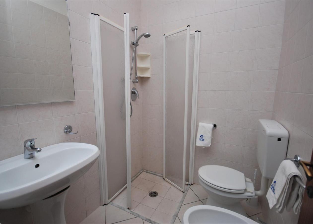 Apartamento Residenza Rubin Lignano Sabbiadoro Exterior foto