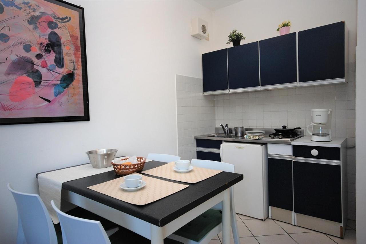 Apartamento Residenza Rubin Lignano Sabbiadoro Exterior foto