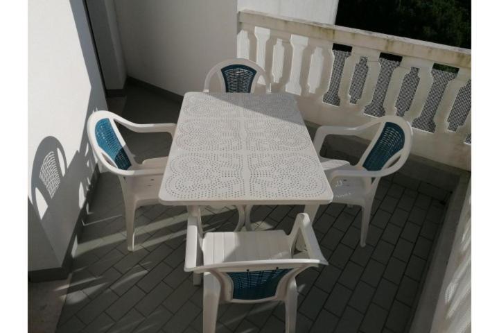 Apartamento Residenza Rubin Lignano Sabbiadoro Exterior foto